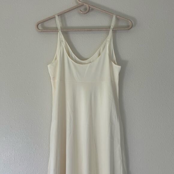 Vintage Lorraine Slip Dress Ivory Lace Trim Adjustable Straps 70s 80s Made USA - Picture 11 of 14